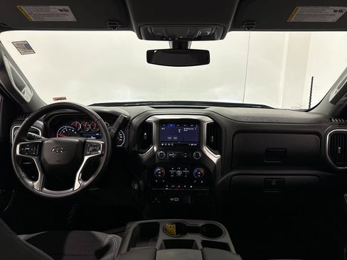 Used 2019 Chevrolet Silverado 1500 RST image 2