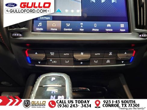 Used 2021 Maserati Levante Base image 29