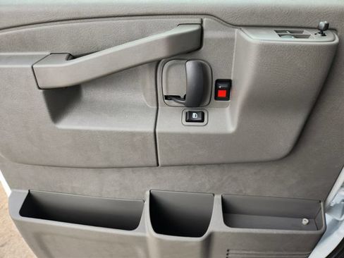 New 2025 Chevrolet Express 2500 Extended RWD image 24