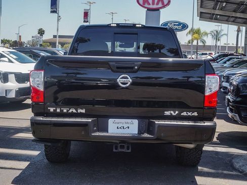 Used 2021 Nissan Titan SV w/ SV Convenience Package AWD/4WD image 6