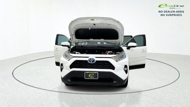 Used 2021 Toyota RAV4 XLE Premium AWD/4WD image 12