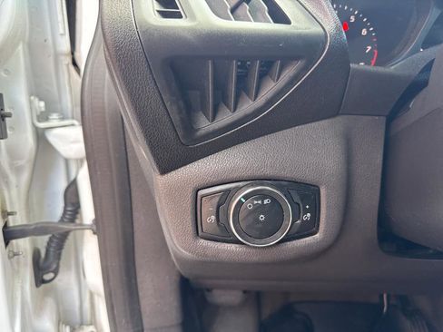 Used 2016 Ford Transit Connect XL image 30