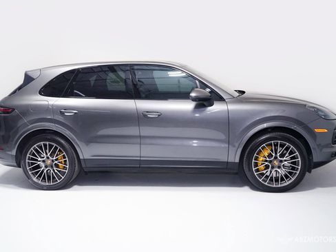 Used 2020 Porsche Cayenne S AWD/4WD image 4