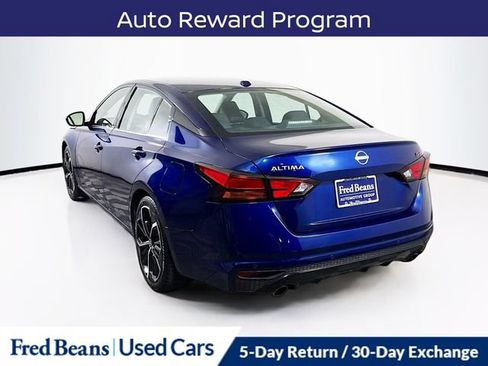 Used 2023 Nissan Altima 2.5 SR FWD image 7