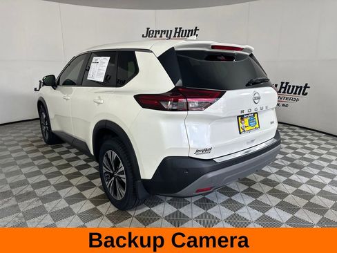 Used 2023 Nissan Rogue SV FWD image 7