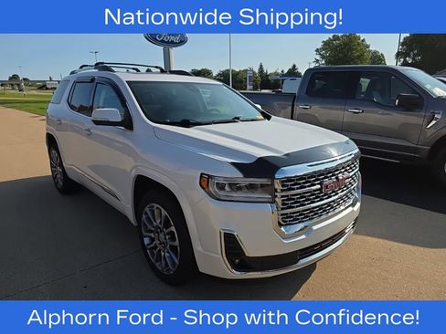 Used 2023 GMC Acadia Denali w/ Denali Ultimate Package AWD/4WD image 3