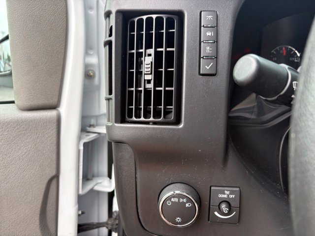 Used 2025 Chevrolet Express 2500 w/ Driver Convenience Package RWD image 30