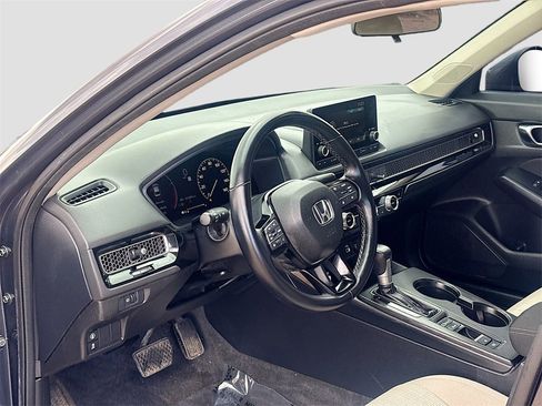 Used 2024 Honda Civic EX image 9