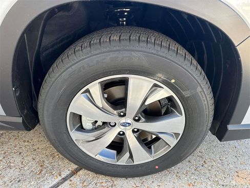 New 2025 Subaru Ascent Premium image 4