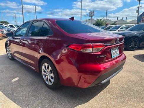 Used 2022 Toyota Corolla LE FWD image 17