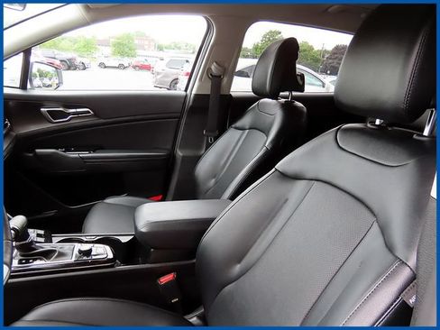 Used 2023 Kia Sportage EX AWD/4WD image 14