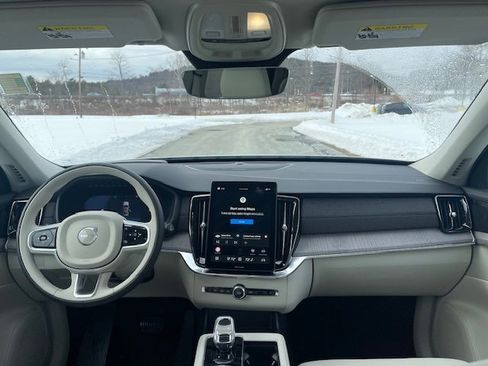 New 2026 Volvo XC90 B6 Ultra w/ Protection Package image 7