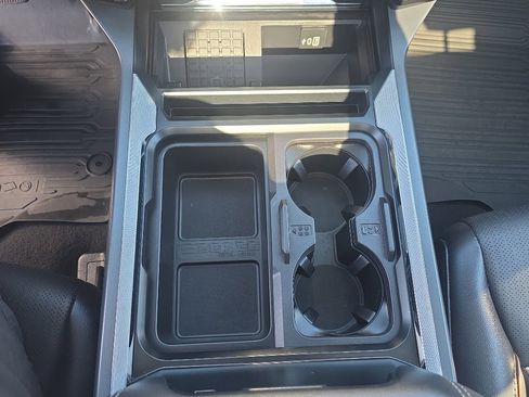 Certified 2025 Ford F350 Lariat w/ FX4 Off-Road Package image 17