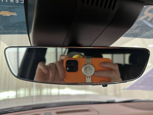 Certified 2024 Chevrolet Tahoe High Country w/ Advanced Technology Package image 36