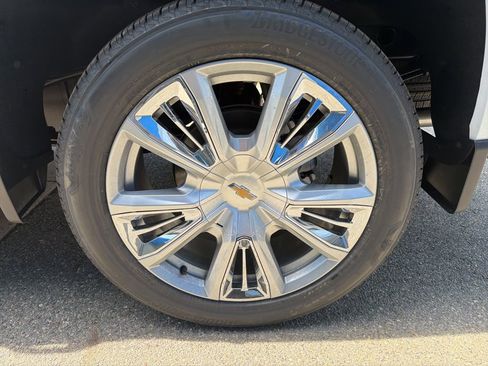 New 2026 Chevrolet Silverado 1500 High Country w/ Technology Package AWD/4WD image 26