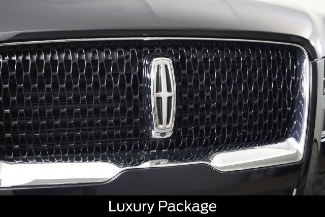 Used 2023 Lincoln Navigator L Reserve w/ Equipment Group 201A AWD/4WD image 19