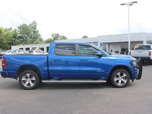 Used 2019 RAM 1500 Laramie w/ Sport Appearance Package AWD/4WD image 11