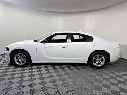 Used 2023 Dodge Charger SXT image 4