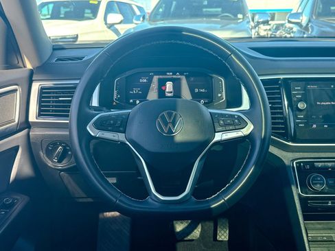 Used 2023 Volkswagen Atlas SEL image 25