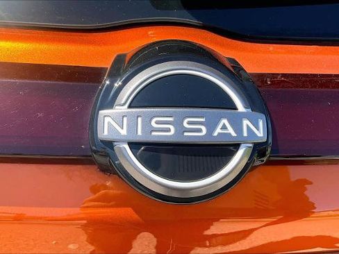 Certified 2023 Nissan Kicks SR w/ SR Premium Package FWD image 30