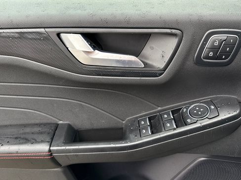 Used 2024 Ford Escape ST-Line Elite w/ Premium Technology Package image 11