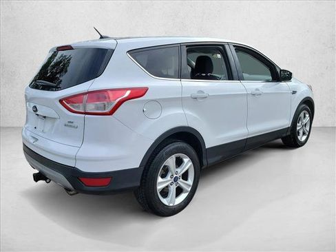 Used 2015 Ford Escape SE image 5