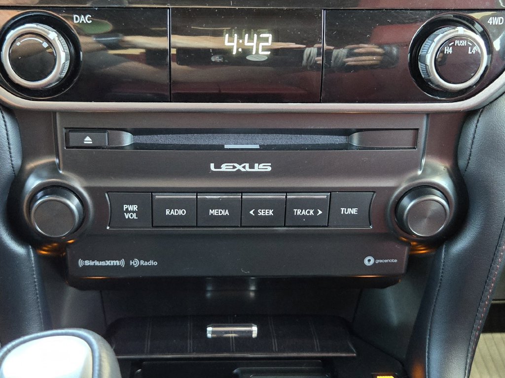 Used 2023 Lexus GX 460 Premium w/ Premium Package AWD/4WD image 22