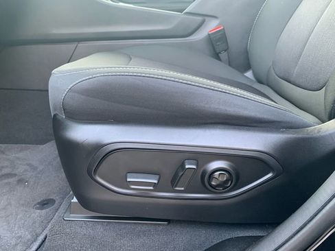 Used 2024 Jeep Grand Cherokee L Laredo w/ Trailer Tow Package image 39