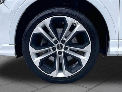 Used 2020 Audi Q3 2.0T Premium Plus AWD/4WD image 10