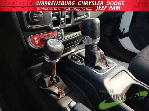 Used 2023 Jeep Wrangler Unlimited Rubicon w/ Cold Weather Group AWD/4WD image 27