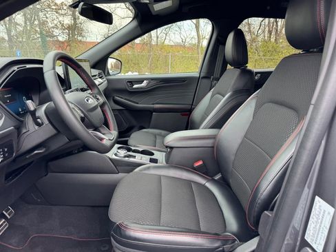 Used 2023 Ford Escape ST-Line Select w/ Tech Pack #2 image 18