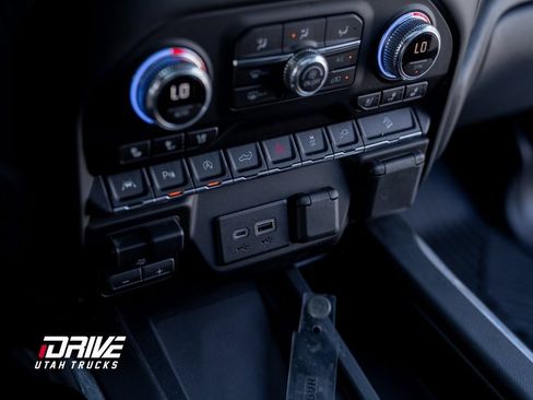 Used 2020 GMC Sierra 1500 AT4 image 36