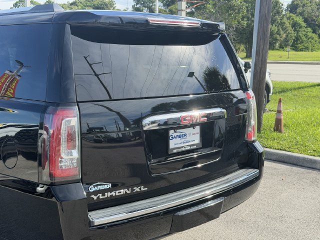 Used 2020 GMC Yukon XL Denali w/ Denali Ultimate Package RWD image 10