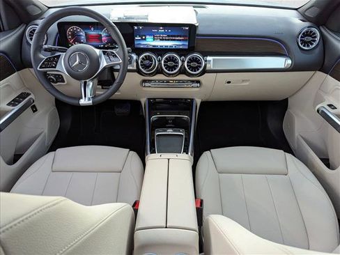 New 2026 Mercedes-Benz GLB 250 image 14