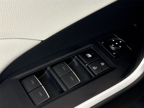 Certified 2022 Toyota RAV4 XLE Premium image 26
