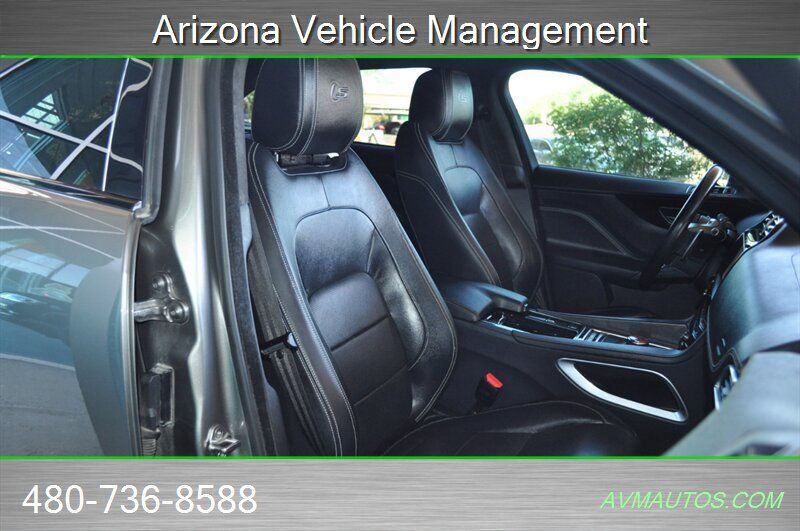 Used 2020 Jaguar F-PACE S AWD/4WD image 20