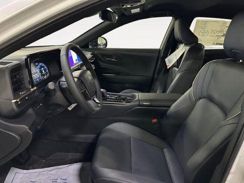 New 2026 Toyota Crown XLE image 9