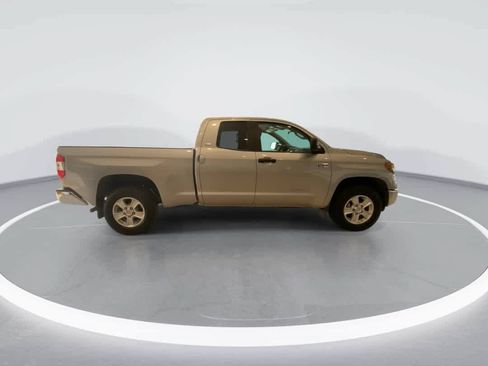 Used 2020 Toyota Tundra SR5 AWD/4WD image 9