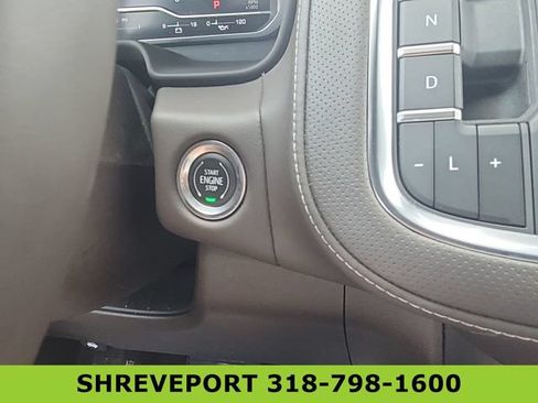Certified 2023 GMC Yukon XL SLT w/ SLT Premium Package RWD image 17