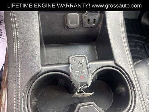 Used 2019 Chevrolet Suburban LT AWD/4WD image 21