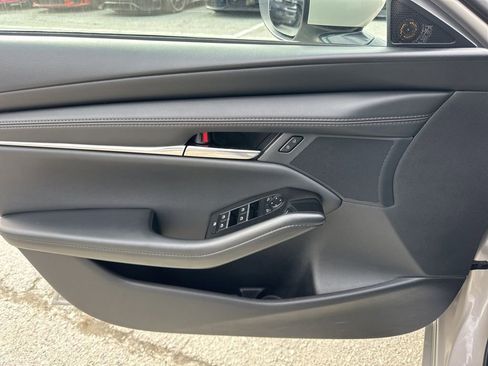 Used 2025 MAZDA MAZDA3 s image 25