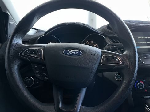 Used 2019 Ford Escape SE image 22