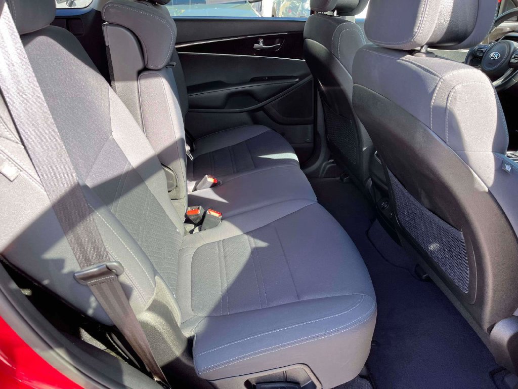 Used 2016 Kia Sorento AWD w/ LX Convenience Package image 12