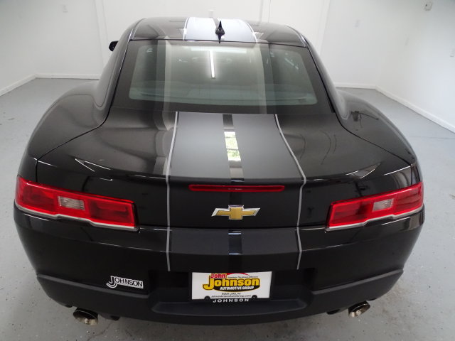 Used 2015 Chevrolet Camaro LS RWD image 12