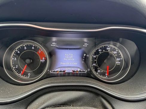 Used 2020 Jeep Cherokee Limited FWD image 20
