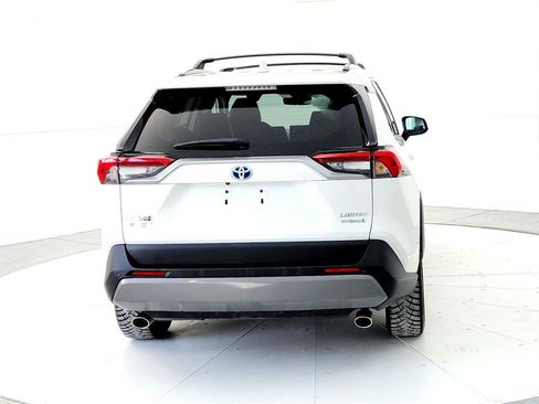 Used 2021 Toyota RAV4 Limited image 5