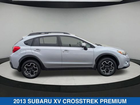 Used 2013 Subaru Crosstrek 2.0i Premium AWD/4WD image 2