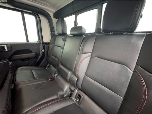 Used 2022 Jeep Gladiator Rubicon w/ LED Lighting Group AWD/4WD image 23