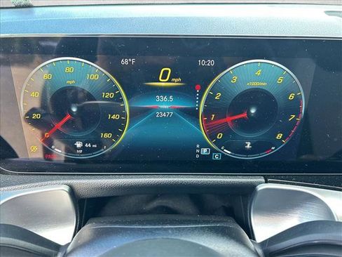 Used 2022 Mercedes-Benz GLB 250 4MATIC image 11