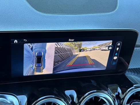 New 2025 Mercedes-Benz GLB 35 AMG AMG 35 image 21